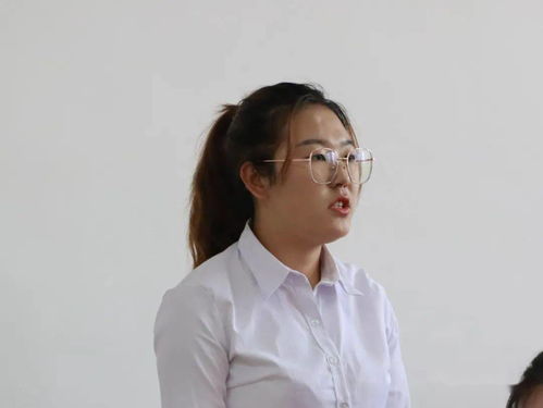 會(huì)計(jì)學(xué)院召開(kāi)學(xué)生第一黨支部發(fā)展黨員大會(huì)